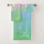 Mermaid Monogram Pink en Turquoise Bad Handdoek (Insitu)