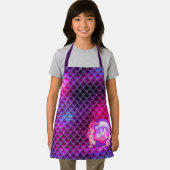 Mermaid Pearls en Scales Monogram Roze ID600 Schort (Insitu)