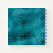 Mermaid Scale Blauwgroen Glitter Monogram Sketchbo Notitieboek (Achterkant)