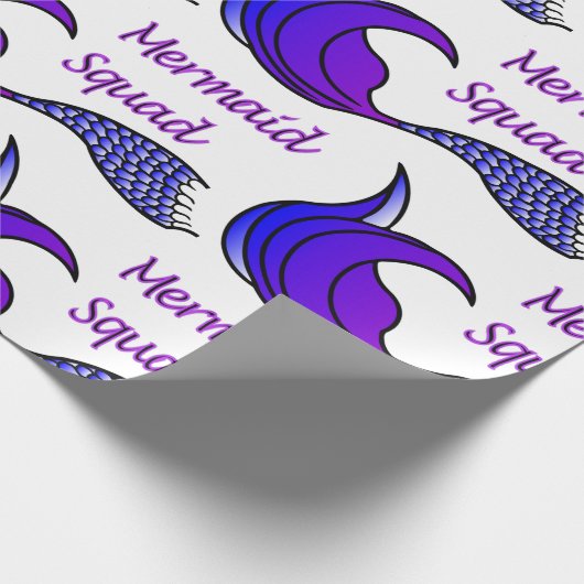 Mermaid Squad met paarse zeemeerstaart Cadeaupapier (Hoek)