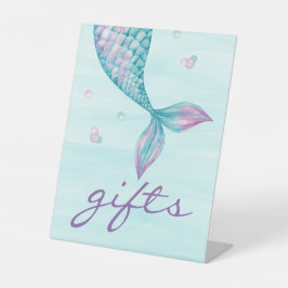 Mermaid Tail onder het Zee Gifts Reclamebord Met Voetstuk