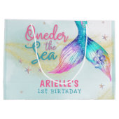 Mermaid Tail Onder the sea 1st birthday Gift Bag Groot Cadeauzakje (Achterkant)