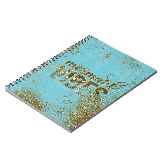 Mermaid Vibes - Gold Glitter Typografie over Blauw Notitieboek (Linkerzijde)