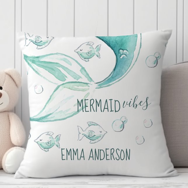 Mermaid Vibes Waterverf Nautical Fish Monogram Kussen (Creator heeft geüpload)