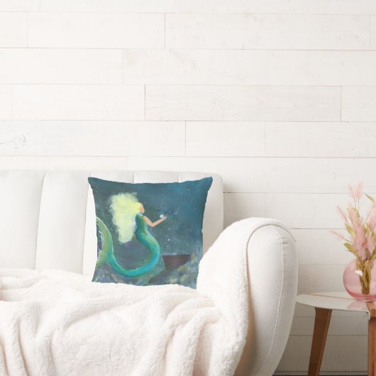 Mermaid with her pearl cushion throw pillow kussen (Bank)