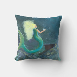 Mermaid with her pearl cushion throw pillow kussen