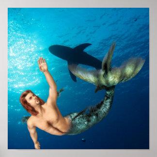 Merman met Poster van haaien
