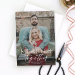 Merrier Together Script Photo Merry Kerstry Kaart<br><div class="desc">Gebruik onze Merrier samen met het volledige aftapportret verticale kerstkaarten om je vrienden en familie een prettige kerst te wensen. Een coördinerend backerpatroon is inbegrepen. Ga naar de sectie "Deze Sjabloon personaliseren" en klik onderaan op "Klik om verder aan te passen". U kunt achtergrondkleur en doopvont hier veranderen.</div>