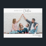 Merriest Christmas Family Foto, Winter Happiness Briefkaart<br><div class="desc">Vrolijkste kerst. Vier het seizoen met deze familiefoto gezellig vrolijk briefkaart winter en nieuwjaar Het is volledig aanpasbaar en gepersonaliseerd met uw eigen begroetingsberichten. Voeg uw retouradres toe voor eenvoudige verzending. Het is eenvoudig, gemakkelijk, maar modern gezellig en feestelijk. Dit is het ideale briefkaart om uw vakantiewensen door te geven....</div>