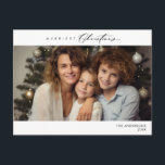 Merriest Christmas Family Foto, Winter Happiness Briefkaart<br><div class="desc">Vrolijkste kerst. Vier het seizoen met deze familiefoto gezellig vrolijk briefkaart winter en nieuwjaar Het is volledig aanpasbaar en gepersonaliseerd met uw eigen begroetingsberichten. Voeg uw retouradres toe voor eenvoudige verzending. Het is eenvoudig, gemakkelijk, maar modern gezellig en feestelijk. Dit is het ideale briefkaart om uw vakantiewensen door te geven....</div>