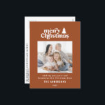Merriest kerstfoto van typografie feestdagenkaart<br><div class="desc">Kantste kerstfoto-typografie-feestkaart. Met moderne handgetekende tekst en bomen.</div>