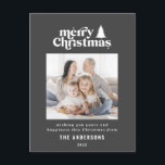 Merriest kerstfoto van typografie feestdagenkaart<br><div class="desc">Kantste kerstfoto-typografie-feestkaart. Met moderne handgetekende tekst en bomen.</div>