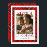 Merriest kerstkaartje feestdagenkaart<br><div class="desc">Onze Merriest Kerstmis Pset-fotokaart is voorzien van een elegant rood slipvormig ontwerp en een moderne tekst met daarin één foto. Verstuur je familie en vrienden een blije vakantie met deze klassieke vakantiekaart.</div>
