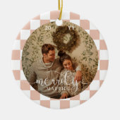 Merrily Married Retro Checkerboard Pas getrouwd Fo Keramisch Ornament (Voorkant)