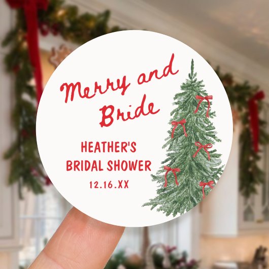 Merry and Bride Whimsical Holiday Bruidsmeisje Uit Ronde Sticker