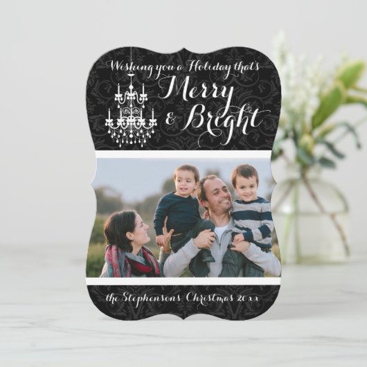 Merry and Bright Black Chandelier Holiday Feestdagenkaart (Staand voorkant)
