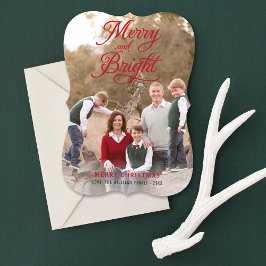 Merry and Bright Elegant Red Script Photo Collage Feestdagenkaart
