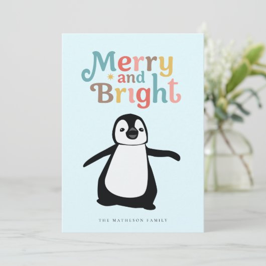 Merry and Bright fun cute Penguin Christmas custom Feestdagenkaart (Staand voorkant)