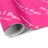 Merry and Bright hot neon roze script Kerstmis Cadeaupapier (Rol Hoek)