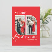 Merry and Bright | Modern Red Christmas Photo Feestdagenkaart (Staand voorkant)