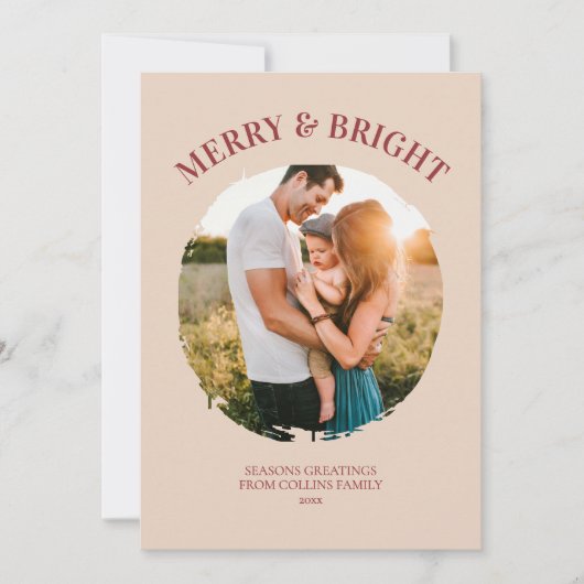 Merry and Bright Modern Red Typography Cute Photo Feestdagenkaart (Voorkant)