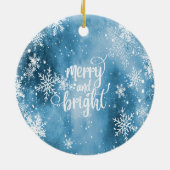 Merry and Bright, Snowflakes, blauw Keramisch Ornament (Achterkant)