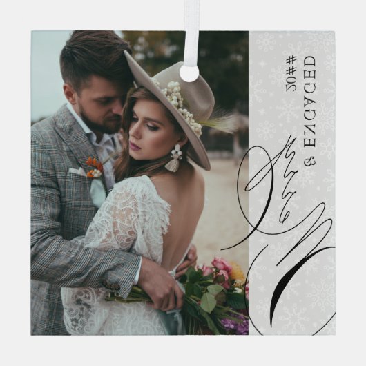 Merry and Engaged Script Vertical Photo Snowflake Glas Ornament (Achterkant)