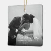 Merry and Married Calligraphy Newlyweds Modern Keramisch Ornament (Links)