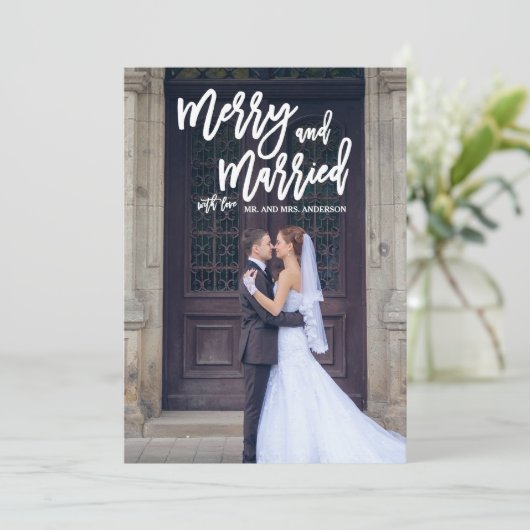 Merry and Married Hand Lettered Holiday Photo Card Feestdagenkaart (Staand voorkant)