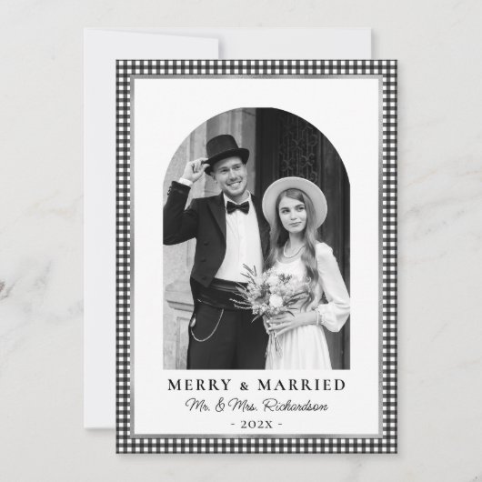 Merry and Married Newlywed Photo Black White Plaid Feestdagenkaart (Voorkant)