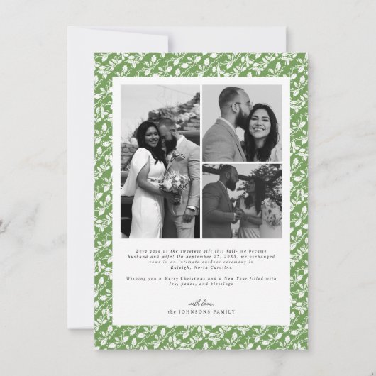 Merry and Married Newlywed Script Christmas Feestdagenkaart (Achterkant)