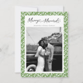 Merry and Married Newlywed Script Christmas Feestdagenkaart (Voorkant)