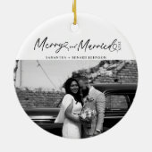 Merry and Married Pas getrouwd script voor kerst Keramisch Ornament (Achterkant)