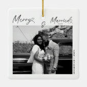 Merry and Married Pas getrouwd script voor kerst Keramisch Ornament (Achterkant)