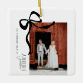 Merry and Married Script 2 Photos Christmas Bow Keramisch Ornament (Voorkant)