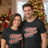 Merry and Married Script Custom Year Red op zwart T-shirt