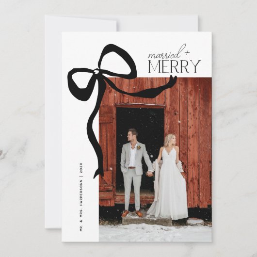 Merry and Married Script Photo Christmas Bow Feestdagenkaart (Voorkant)
