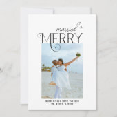 Merry and Married Script Photo Christmas Newlyweds Feestdagenkaart (Voorkant)