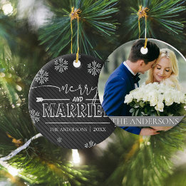 Merry And Married Typografie Eerste Kerstmis Foto Keramisch Ornament