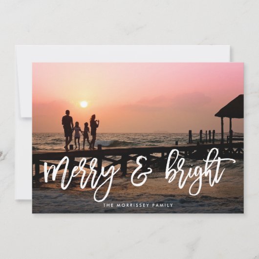 Merry & Bright Brush Letterde foto Feestdagenkaart (Voorkant)
