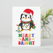 Merry & Bright Christmas Penguin Flat Holiday Kaar Feestdagenkaart (Staand voorkant)