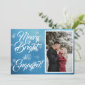 Merry Bright Engaged Blue Snowflake Bokeh foto Feestdagenkaart (Staand voorkant)