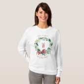 Merry & Bright Greenery Wreath Monogram Holiday T-shirt (Voorkant volledig)