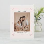 Merry Bright Red Bow Ribbon Family Photo Christmas Feestdagenkaart (Staand voorkant)