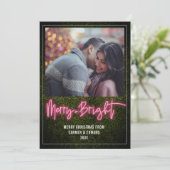 Merry + Bright Roze Neon Buxus Kerst Foto Feestdagenkaart (Staand voorkant)