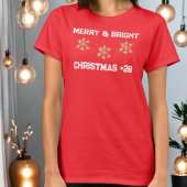 Merry Bright sneeuwvlok uw leeftijd monogram rood  T-shirt