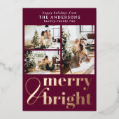 Merry & Bright Typografie Kerst Wijnbes Folie Feestdagenkaart (Voorkant)