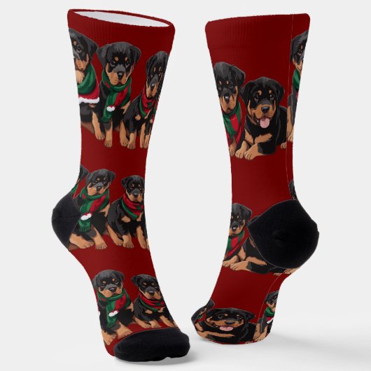 Merry Chrismutts Rottweiler Puppies Wearing Scarf Sokken (Gebogen)
