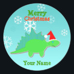 Merry Christmas Cartoon Dinosaur Naam Stickers<br><div class="desc">Groene Vrolijke Kerst Cartoon Dinosaur Naam Stickers. Een schattige groene cartoon dino Stegosaurus met een rode kerstmuts met sneeuwvlokken die uit de lucht vallen rond de sticker met Jouw naam en tekst "Vrolijk kerstfeest". Vul jouw naam in om uw kerstdino's stickers persoonlijk te maken! Deze dinosaurus sticker is volledig aanpasbaar,...</div>