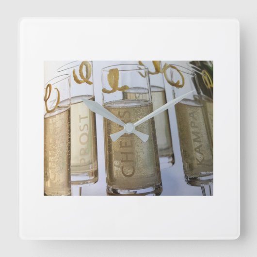 **MERRY CHRISTMAS "CHEERS COCKTAIL" CLOCK VIERKANTE KLOK (Voorkant)